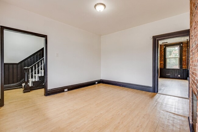 Building Photo - 836 Industry St