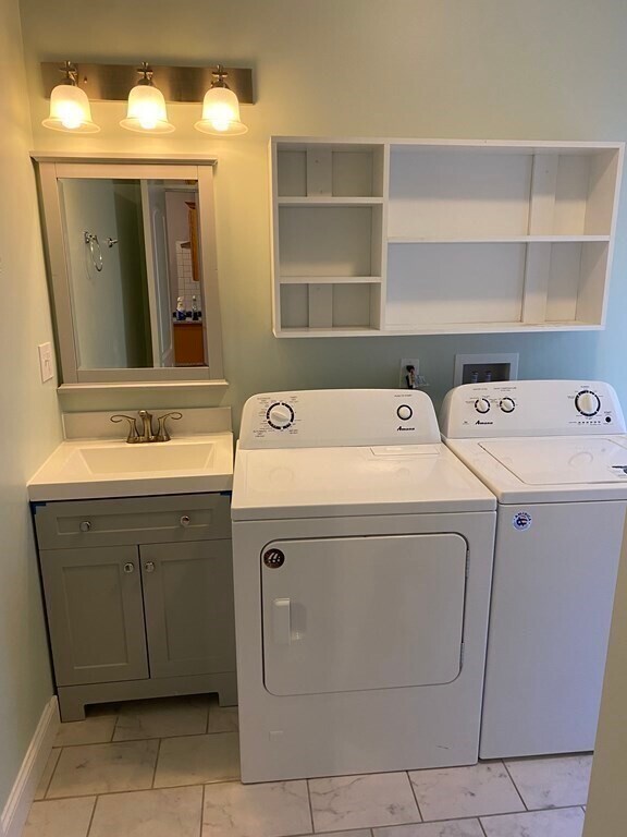 Building Photo - 55 Marshall St