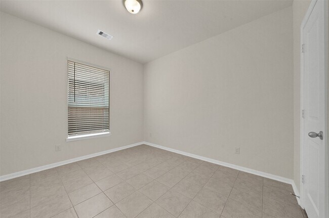 Building Photo - 12513 Beacon Cove Dr