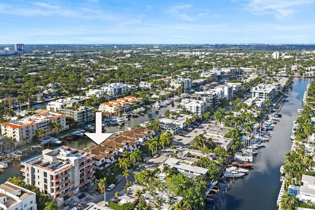 Building Photo - 95 Isle of Venice Dr