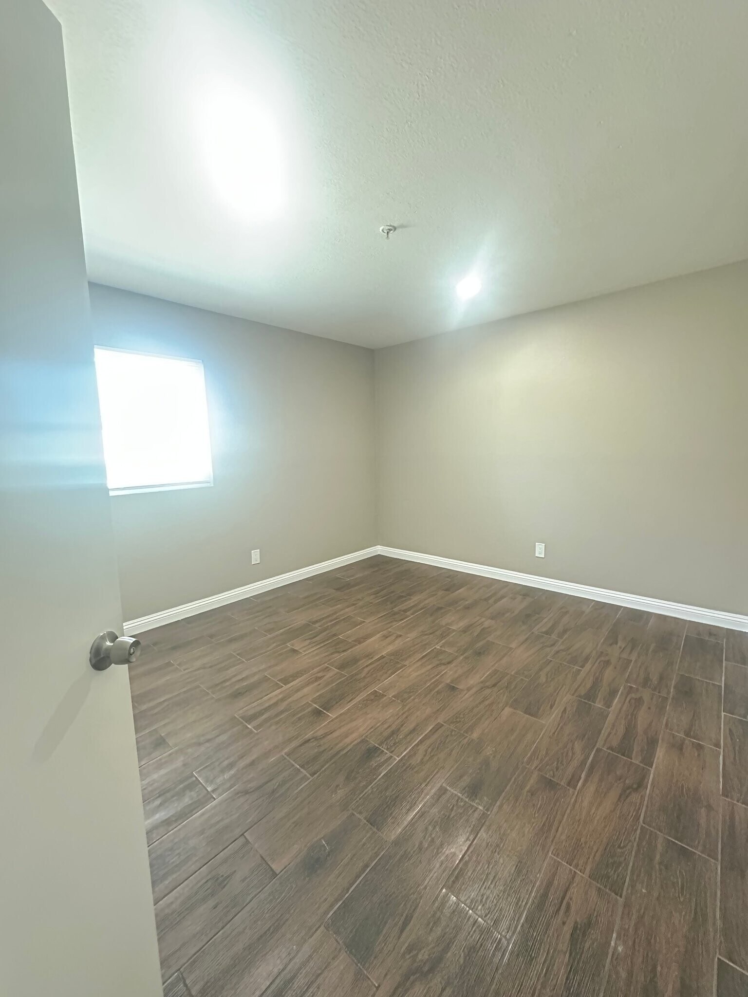 Building Photo - 17464 Upland Ave