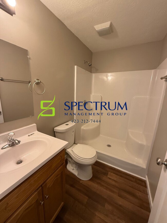 Building Photo - Now accepting applications for a 3 bedroom 2 bath with LARGE bonus room single family home in Kod...