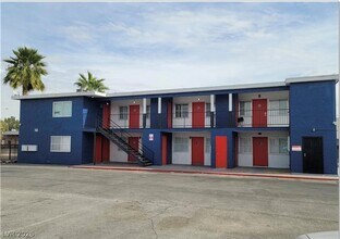 Building Photo - 1417 E Cartier Ave