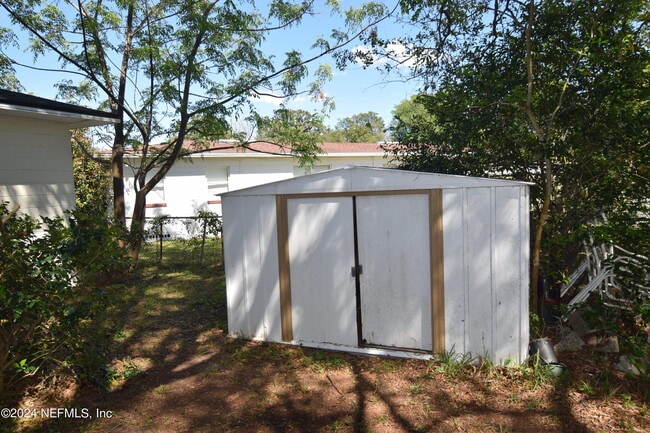 Building Photo - 6418 Terry Parker Dr N
