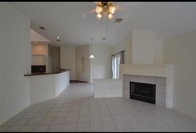 Building Photo - 1219 Cambrian Park Ct