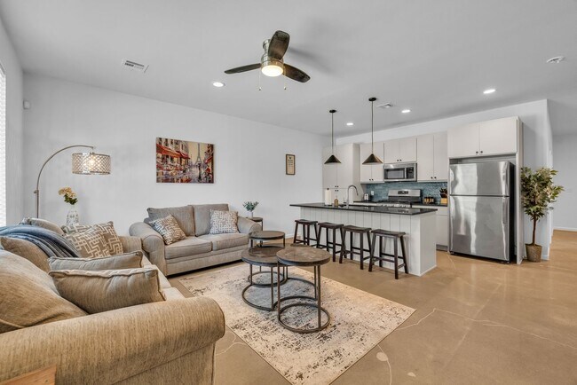 Building Photo - P.57 Kode Properties, LLC 1240-1242