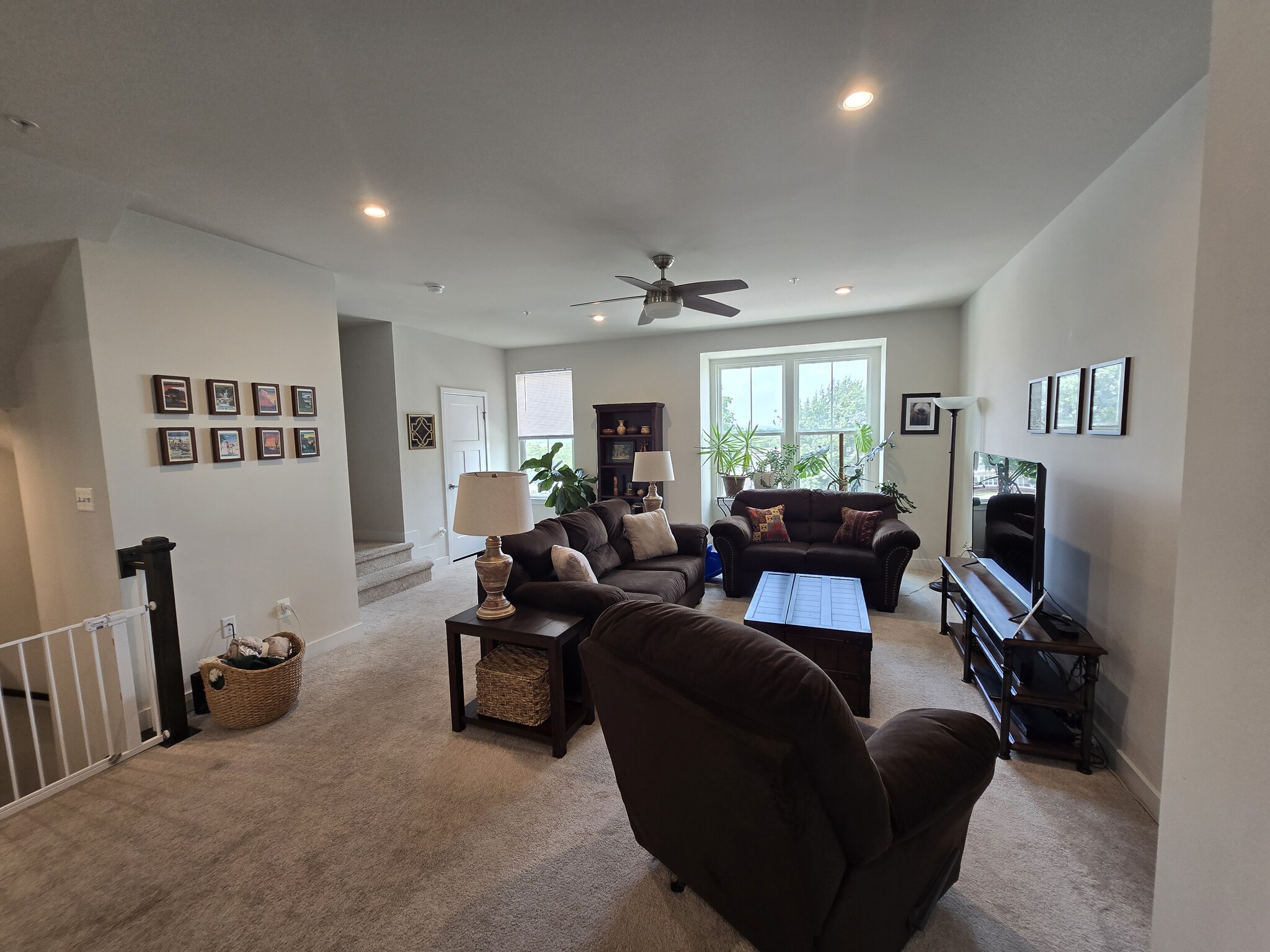 Building Photo - 1066 Rosecroft Ln