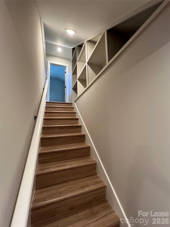 Building Photo - 410 N 4th St