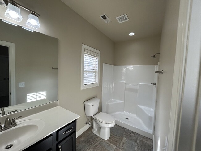 Building Photo - 2BD 2BA Duplex Unit Cooper Square