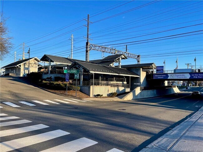 Building Photo - 146 High St