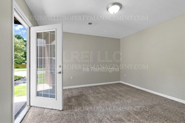 Building Photo - 304 Keeneland Dr