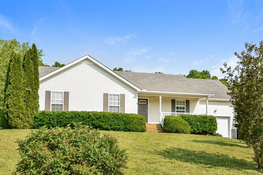 Primary Photo - 7320 Horn Tavern Ct