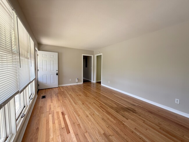 Building Photo - 603 Austin Dr NW