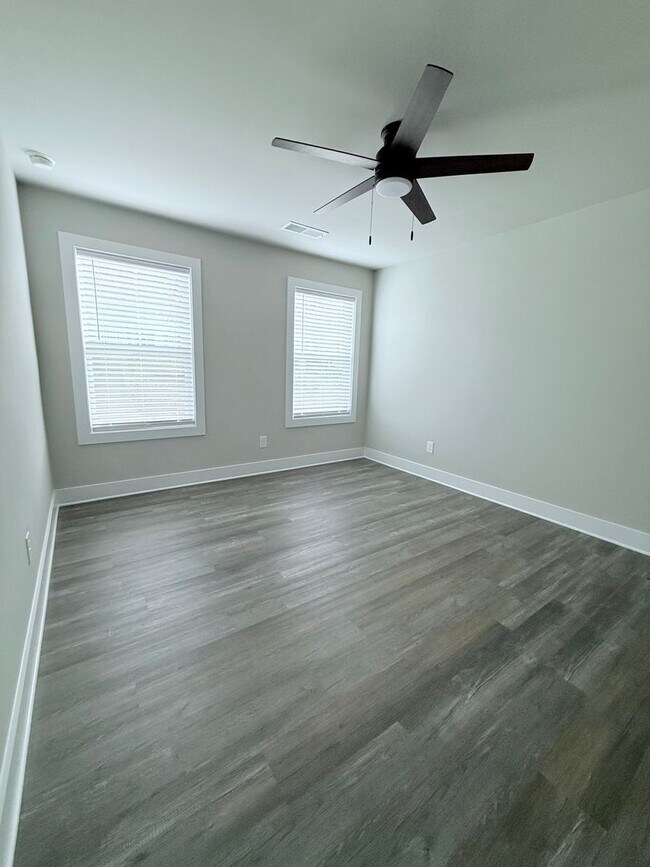 Building Photo - 2 Bedroom Single Family Home - Forsyth County