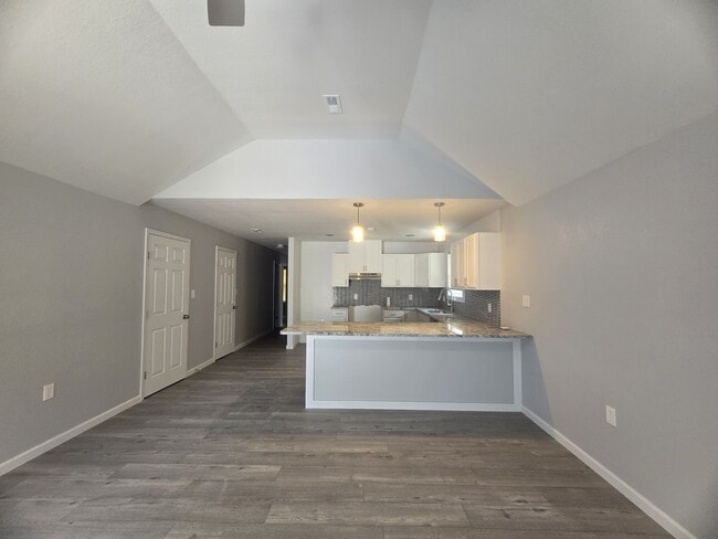 Building Photo - 4939 Woodland Ave