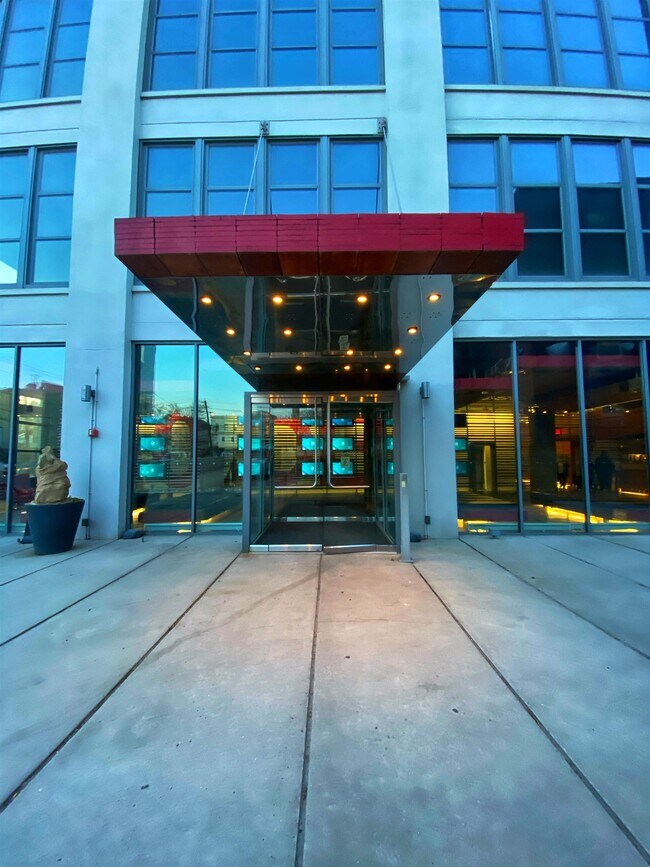 Building Photo - 50 Dey St
