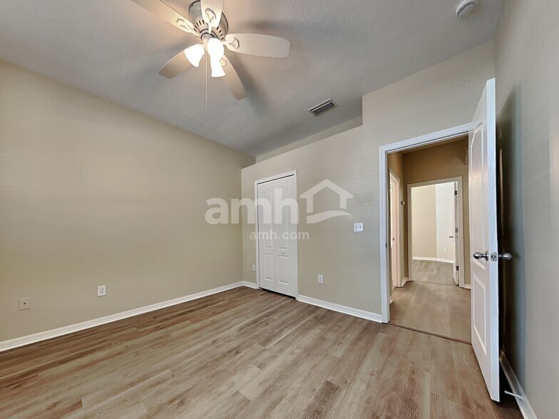 Building Photo - 5018 Sky Blue Dr