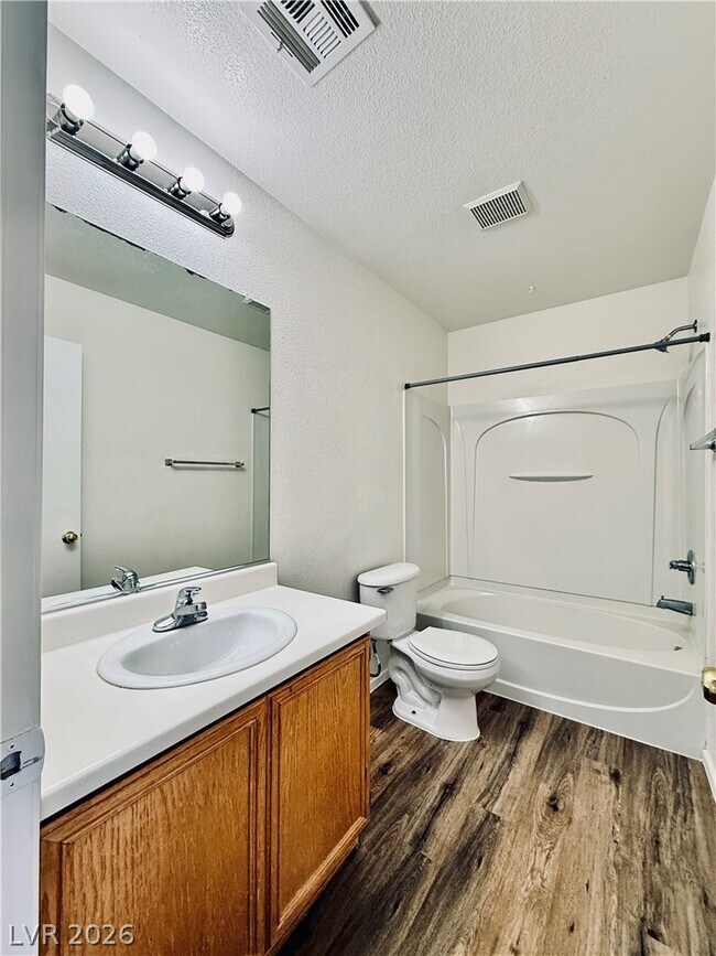 Building Photo - 267 Calvino Ave