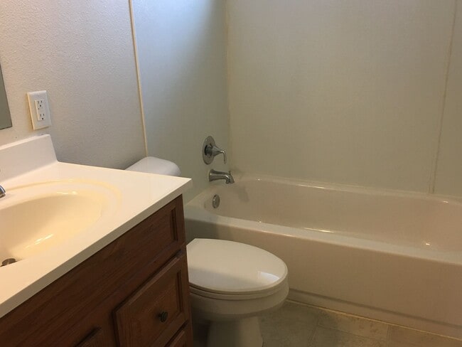 Building Photo - Charming Ranch Style 3 Bedroom Home Located in Security Widefield