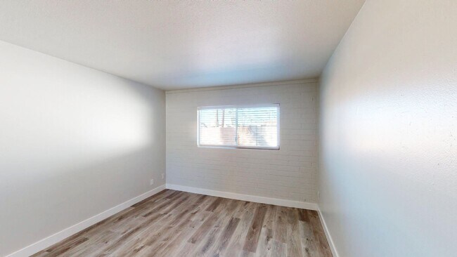 Building Photo - 1714 E Ocotillo Rd