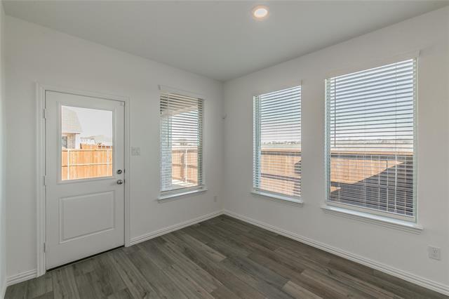 Building Photo - 1275 W Yarrow Ave