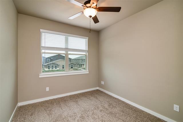 Building Photo - 604 Harvest Moon Dr