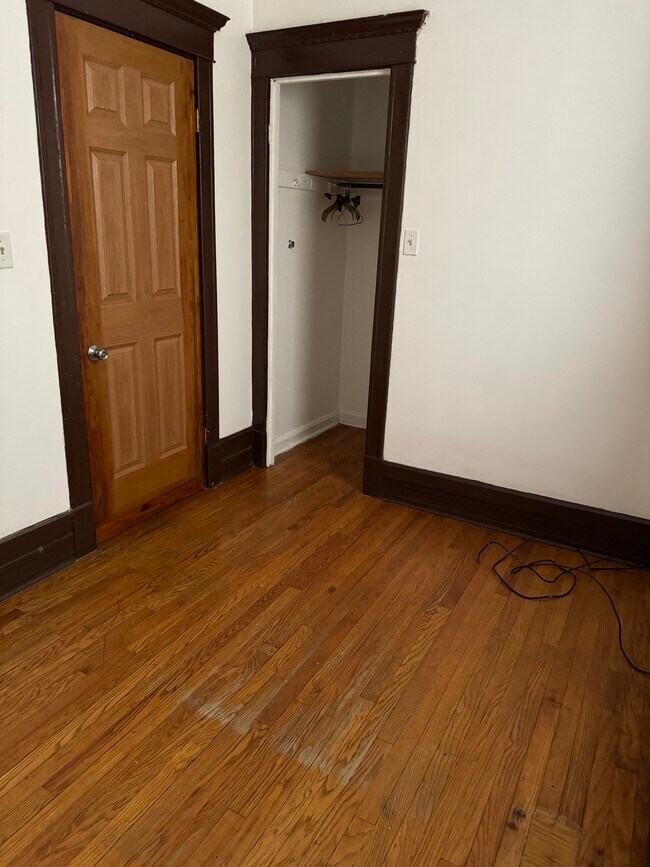 Building Photo - 2722 W Haddon Ave