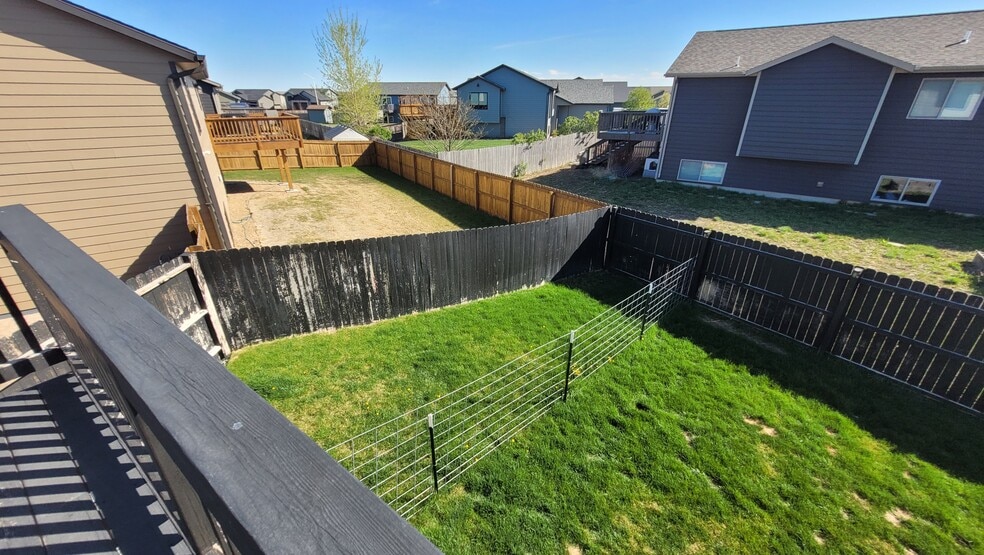 Building Photo - 541 Mace Dr