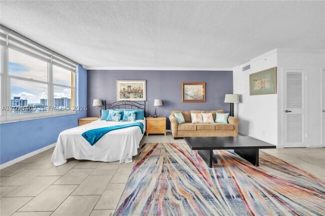 Building Photo - 2501 S Ocean Dr