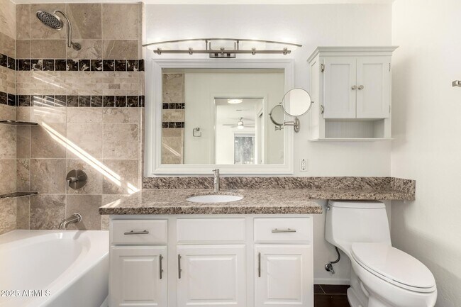 Building Photo - 11260 N 92nd St