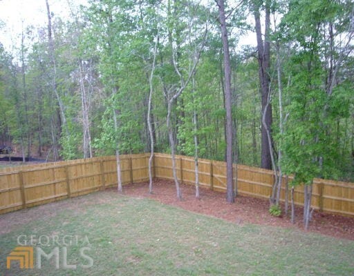 Building Photo - Great location, HOA community, swim/tennis...