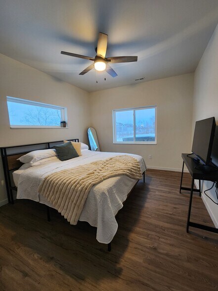 Building Photo - 812 7th St SW