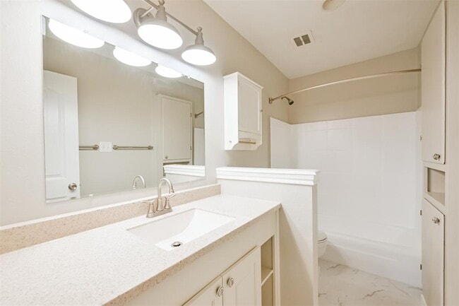Building Photo - 847 Wax Myrtle Ln