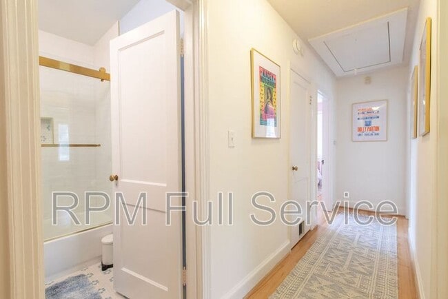 Building Photo - 2602 Acklen Ave