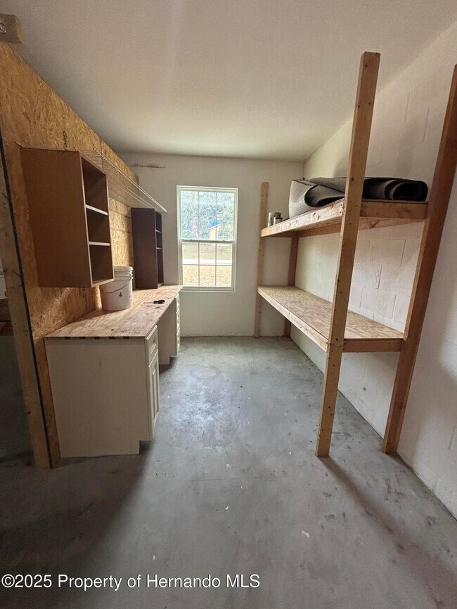 Building Photo - 1159 MacFarlane Ave