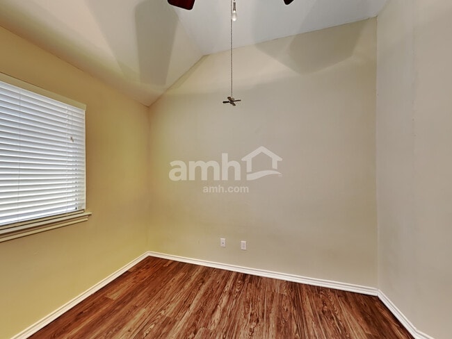 Building Photo - 8206 Coppergate