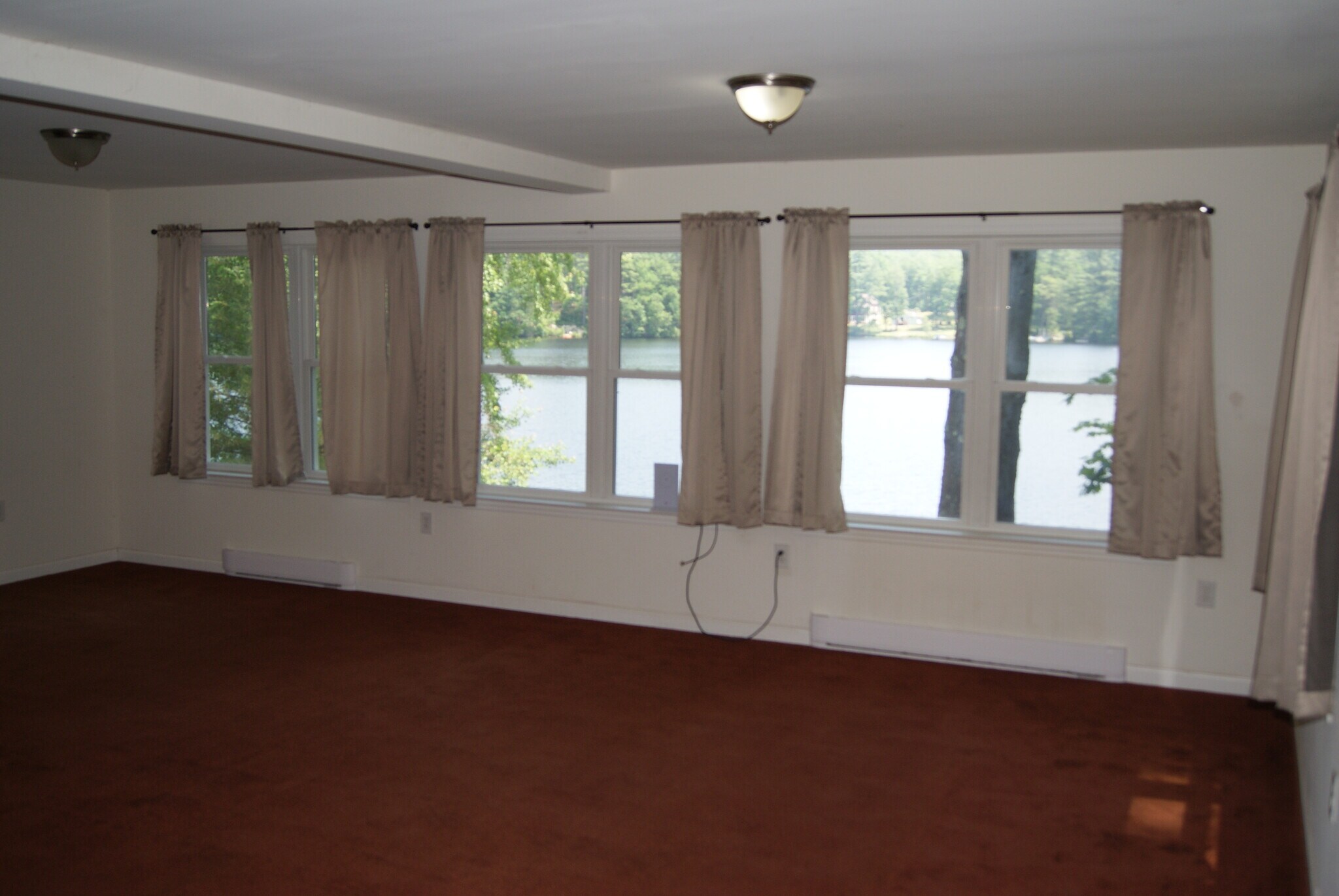 Building Photo - 40 Brooks Pond Rd