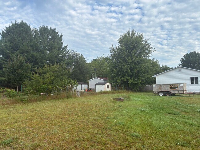 Building Photo - 5293 W Mobile Trail