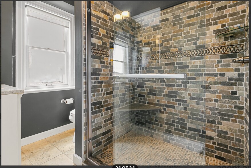 Building Photo - 2332 19th St NW