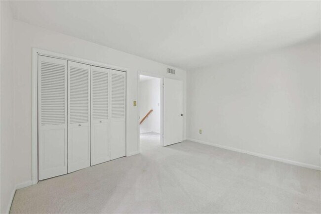 Building Photo - 98 La Rue Pl NW