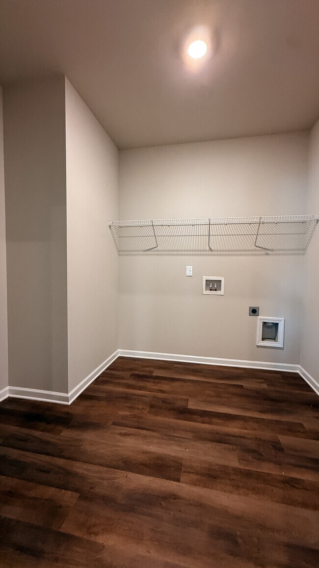 Building Photo - 71 Creekstone Dr