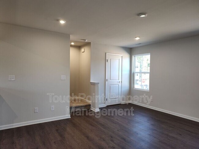 Building Photo - 8031 Sinnet Pl