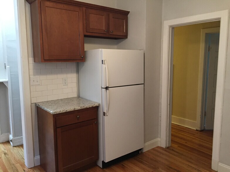 Building Photo - 940 Westcott St