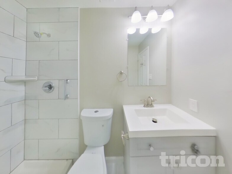 Building Photo - 13032 Thyme Ct