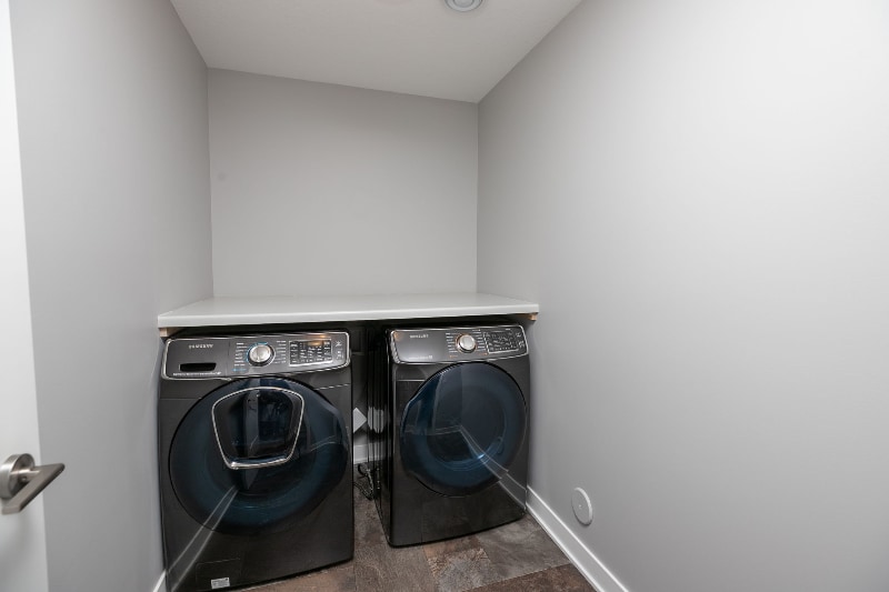 Building Photo - 1006 12th Ave NW