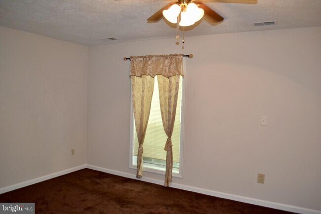 Building Photo - 12183 Cardamom Dr