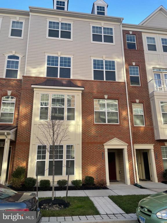 Building Photo - 7079 Banbury Dr