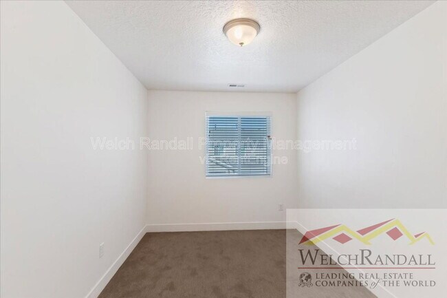 Building Photo - 1173 Shady Brook Ln S