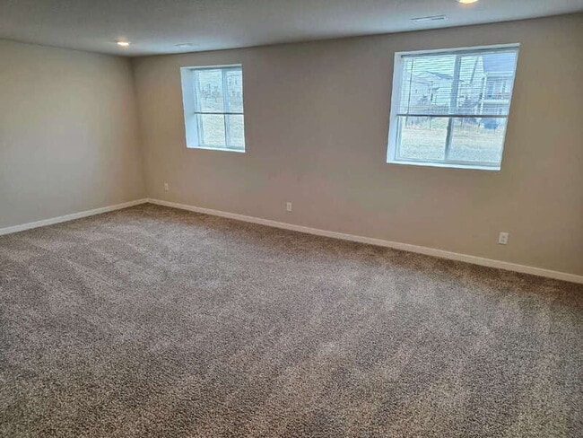 Building Photo - 1724 Southbridge Dr