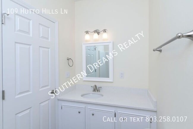 Building Photo - 109 Hutto Hill